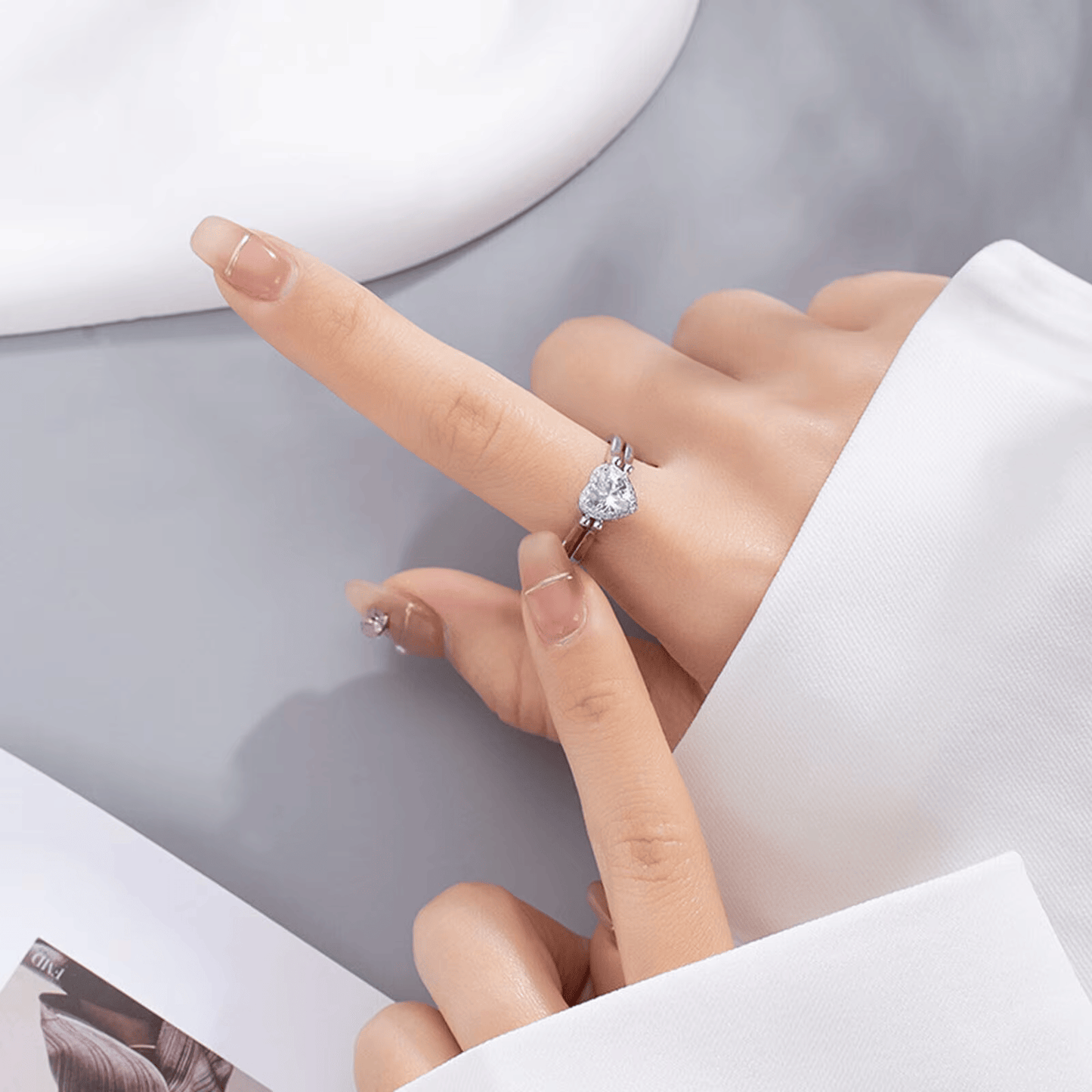 Douyin Heart-Shaped Flip Ring with Diamonds, Adjustable Double Ring for Students