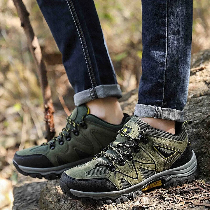 Outdoor LightweiMen'sght Breathable Orthopedic Hiking Shoes Comfortable Trekking Work Shoes For All Season